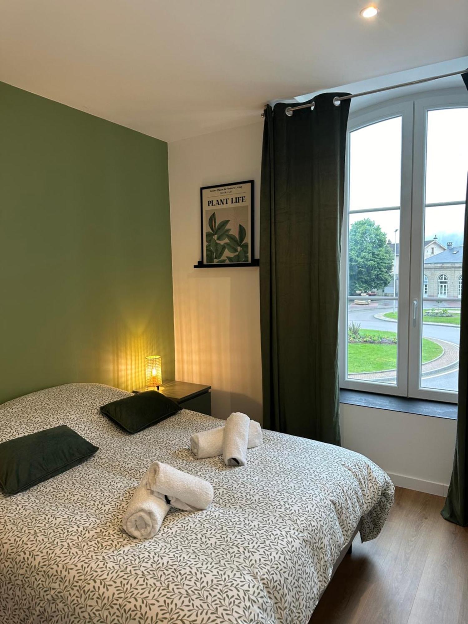 Appartement De La Gare 勒米尔蒙 外观 照片